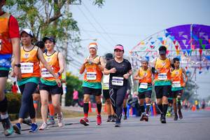 BIB: 40134, 135, 407, 4277
                            <button type="button" onclick="openModal(10106973)" class="btn btn-primary btn-sm float-right btn-popup" data-toggle="modal" data-target=".modal-high-quality">
                        <i class="fas fa-shopping-cart"></i> Add to Cart
                    </button>
                                            <button type="button" onclick="isThisMe(10106973, true)" class="btn btn-success btn-sm float-right btn-popup btn-isme hidden" data-toggle="tooltip" data-placement="bottom" title="นี่คือรูปของคุณใช่ไหม คลิกที่นี่เพื่อเอาเข้าอัลบั้ม">
                        <i class="fas fa-plus"></i> Add to album
                    </button>
                    <button type="button" onclick="isThisMe(10106973, false)" class="btn btn-warning btn-sm float-right btn-popup btn-isnotme hidden">
                        <i class="fas fa-ban"></i> Remove from album
                    </button>